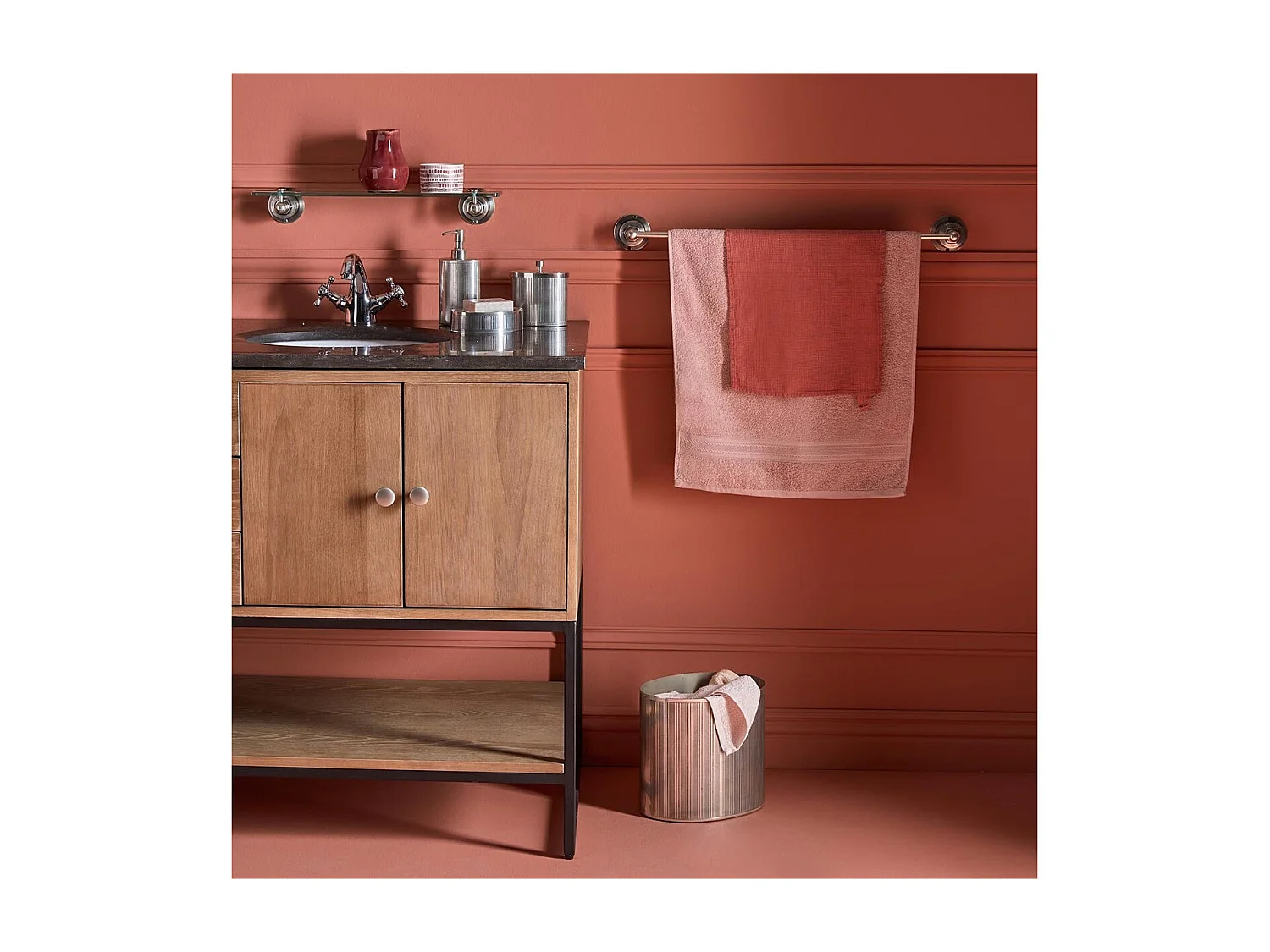 Naścienny wieszak na ręczniki Durand