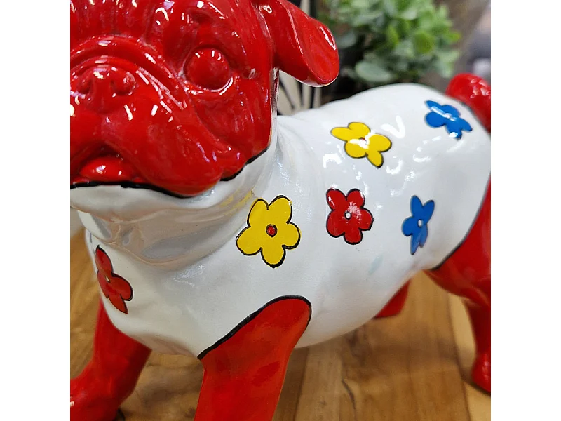 Statue chien carlin avec fleurs colorées H18 cm - CARL BLUME