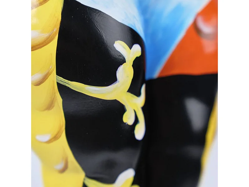 Statue femme bras levés avec peinture ornements H34 cm - LADY QUEEN