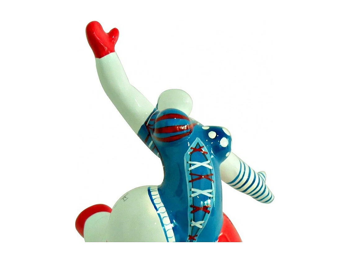 Statue femme jambe levée avec motif bleu et rouge H33 cm - LADY PIRATE