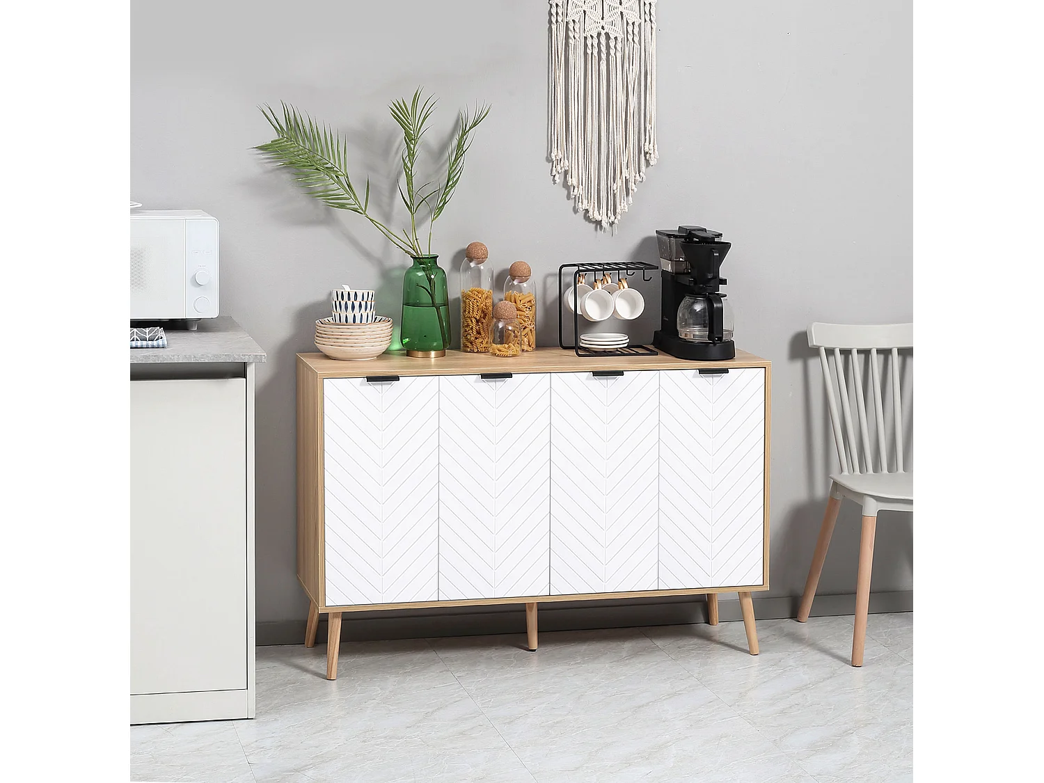 Buffet design scandinave 4 portes 2 étagères piètement bois de pin panneaux portes motif chevrons blanc aspect bois clair