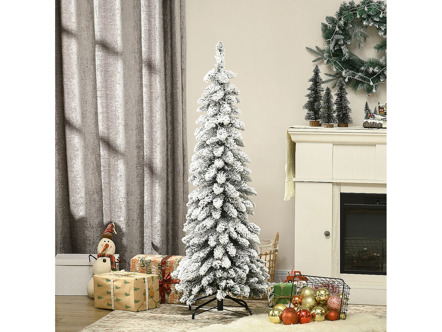 Arbre de Noël artificiel sapin de Noël avec support en acier 253 branches enneigées socle pliable hauteur 135 cm vert