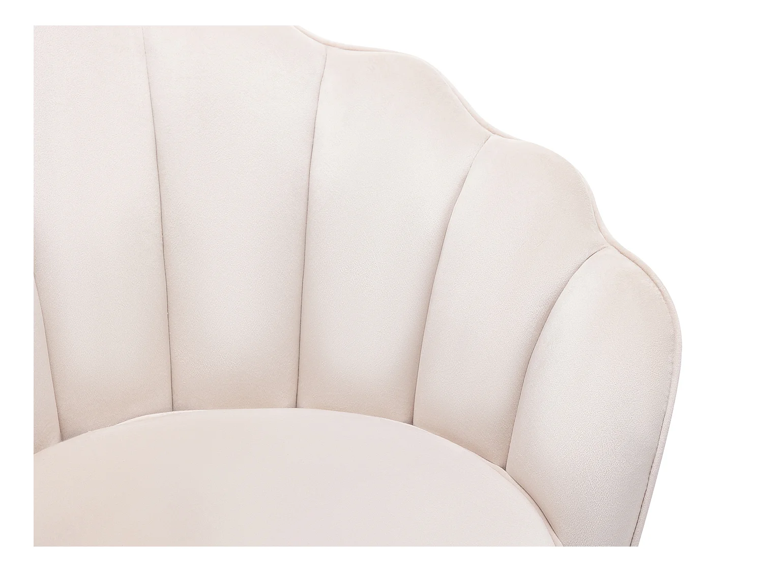 Sillón concha de terciopelo beige LALEA