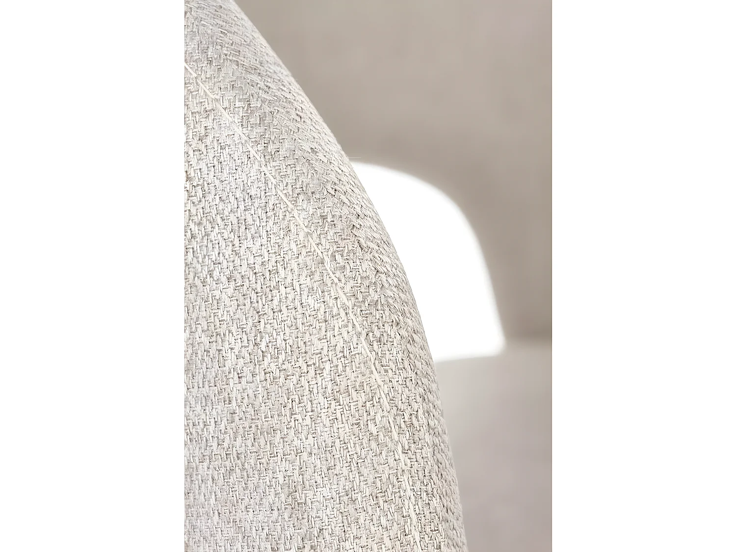 Chaise design en tissu beige Puffin