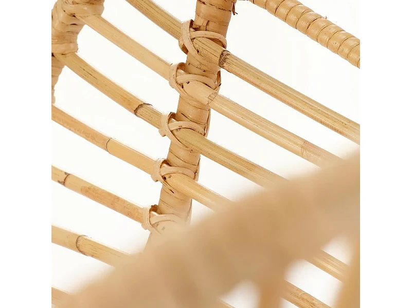 Fauteuil en rotin naturel avec accoudoirs pieds en acier noir Honey