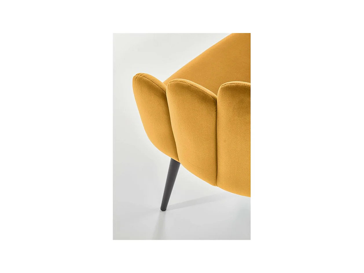 Silla de comedor de diseño en terciopelo amarillo Amboise
