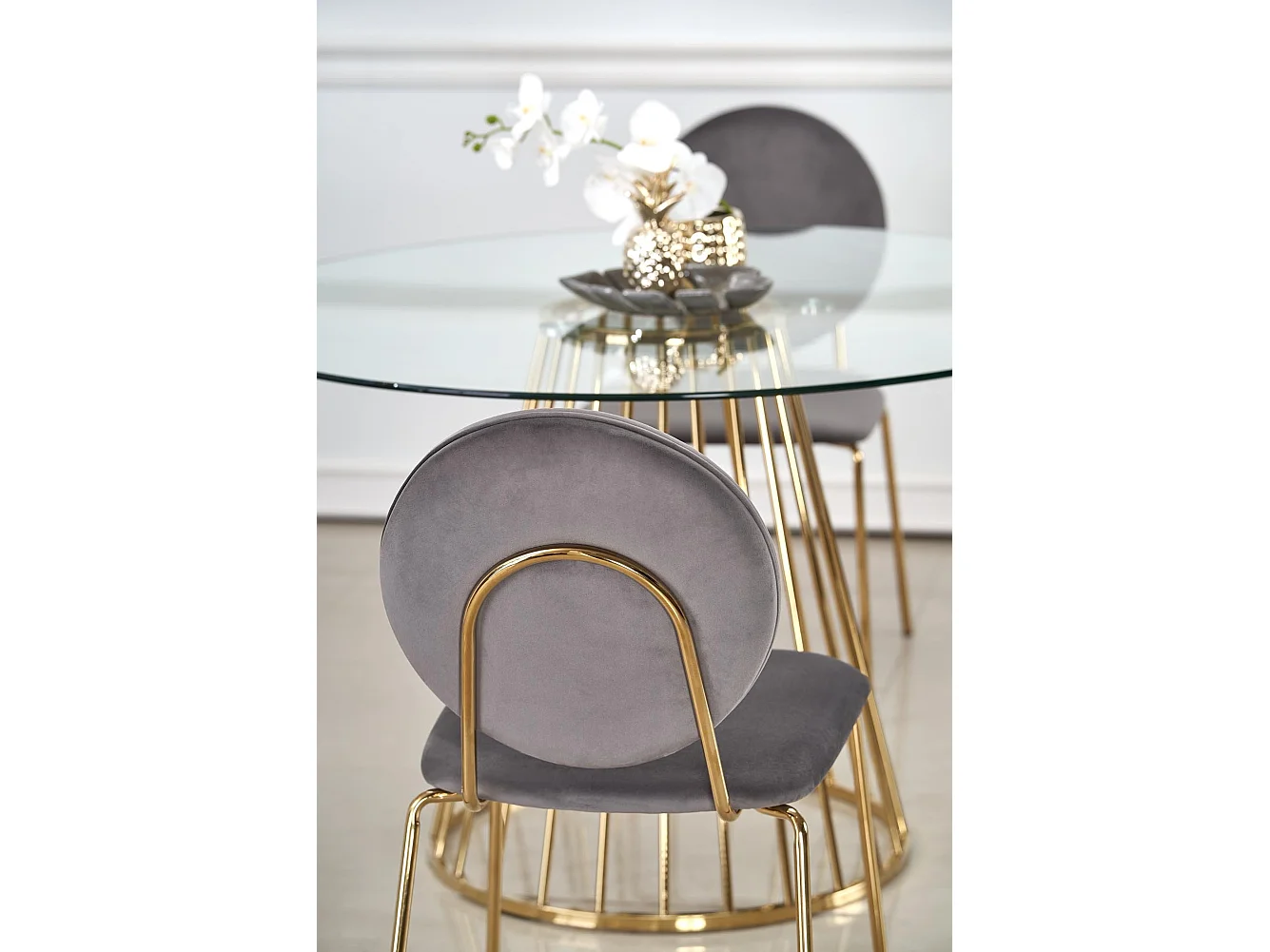 Table de salle à manger ronde avec plateau en verre et pied central en acier doré Cambridge