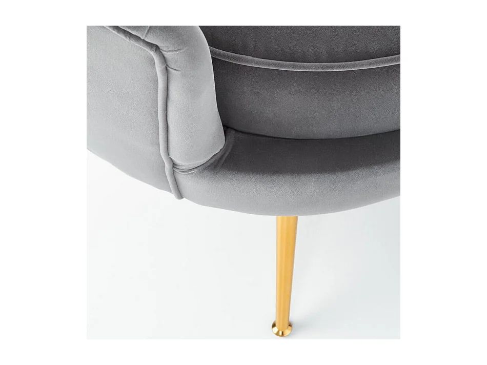 Sillón de concha de terciopelo gris con patas doradas CAPRICA