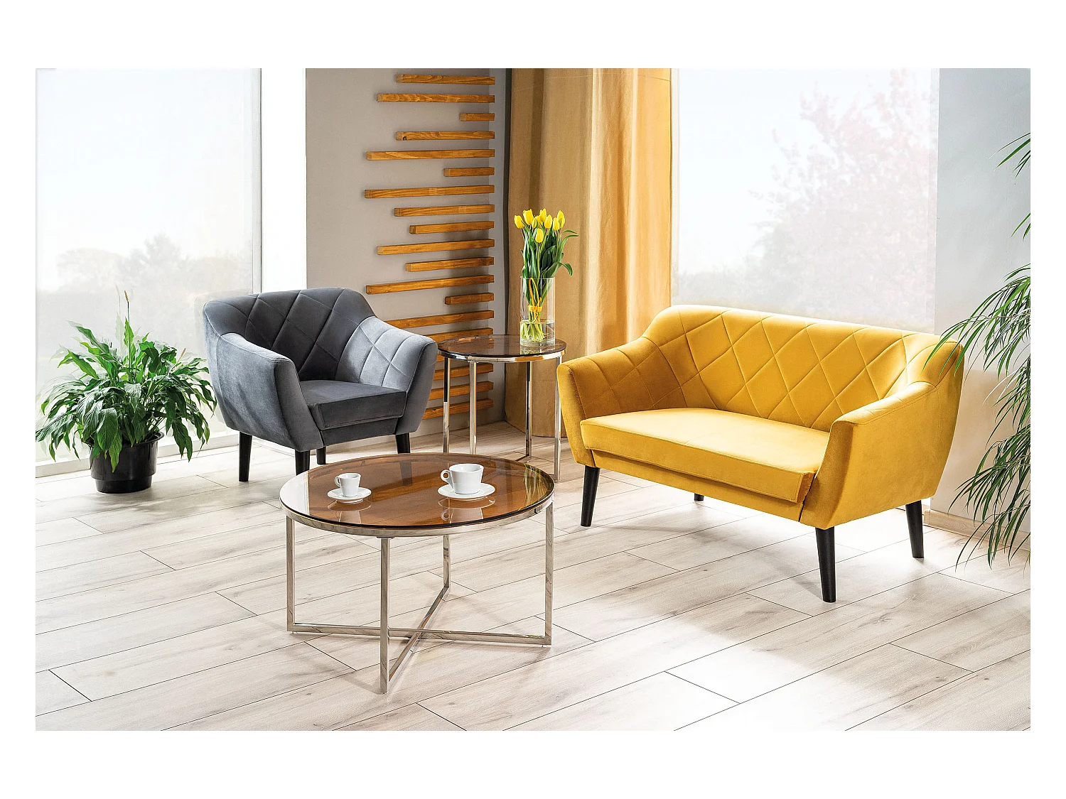 Fauteuil design velours jaune & hêtre Blink
