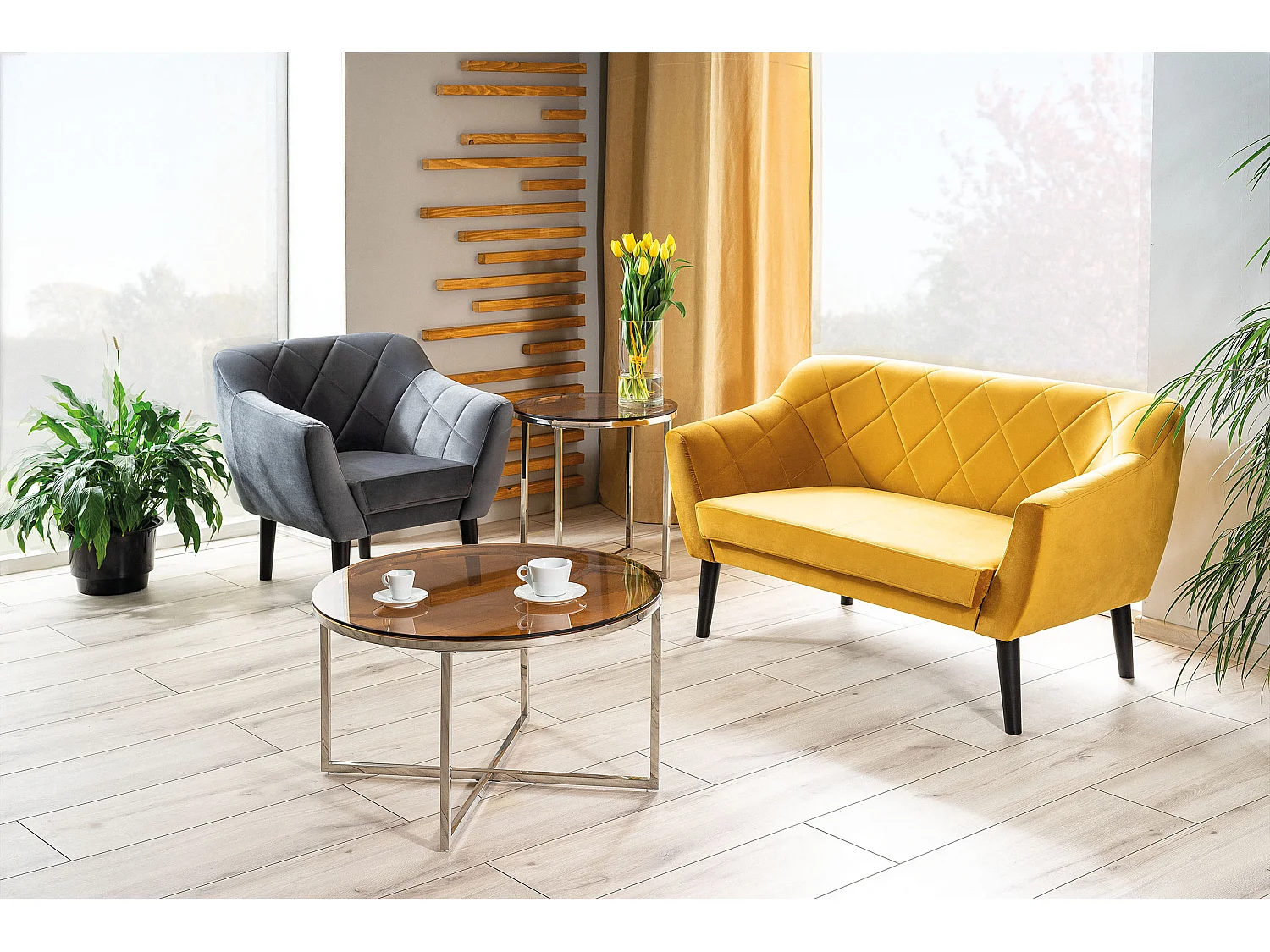 Fauteuil design velours jaune & hêtre Blink