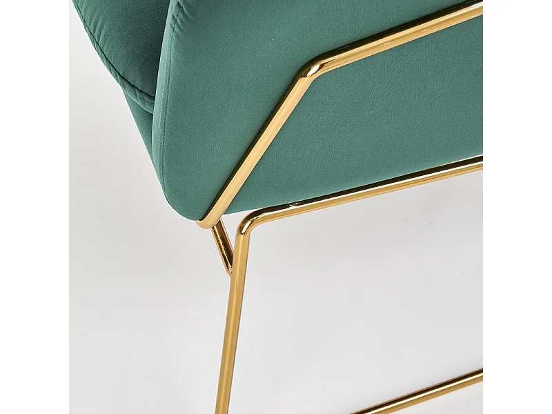 Fauteuil contemporain en velours vert avec structure design en métal doré JAZZY