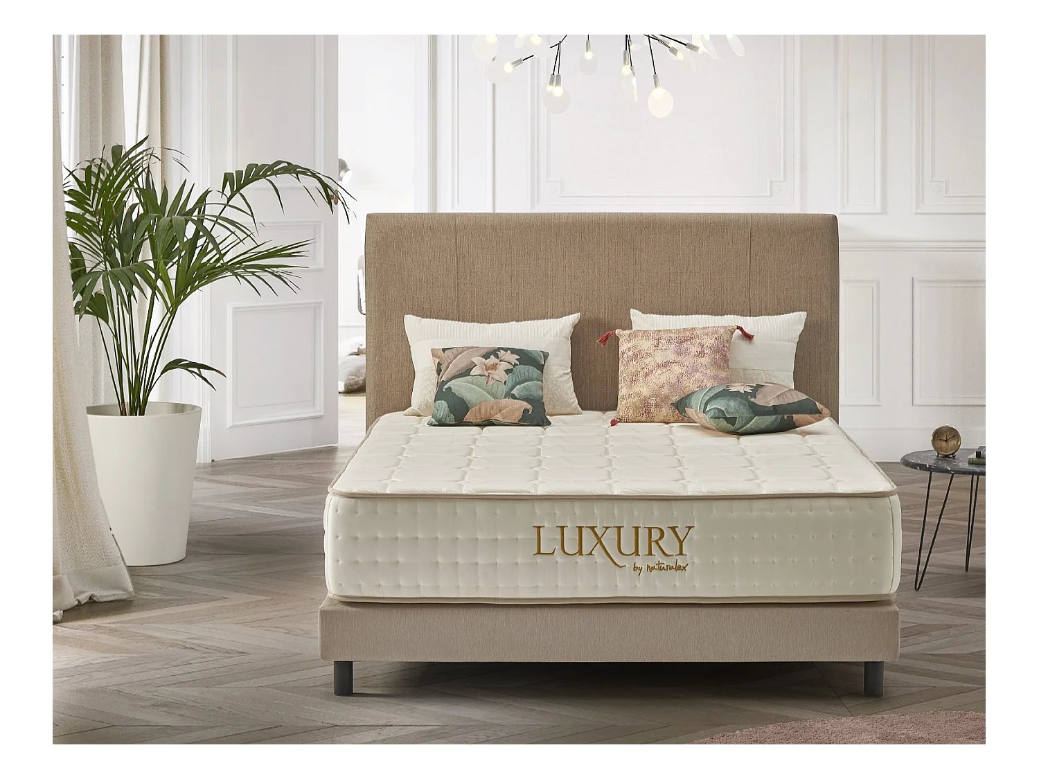 Naturalex - Matelas Luxury 140x190 cm - Multicouches HR - Blue Latex - Très épais 30 cm, Mousse à Mémoire de forme, 7 zones, Confortable - 2 faces été, hiver