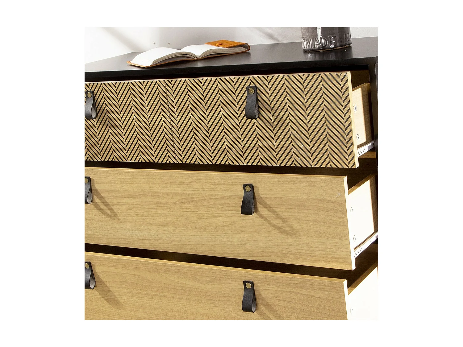 Commode 3 tiroirs motif chevron Chelsea