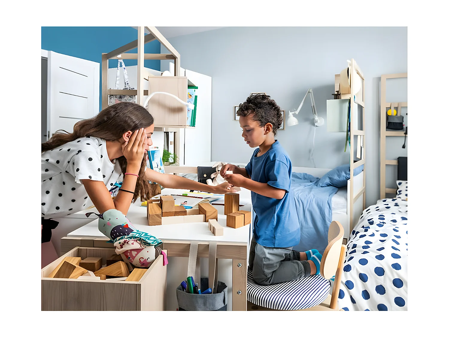 Bureau 2 tiroirs avec rebords en bois - STIGE