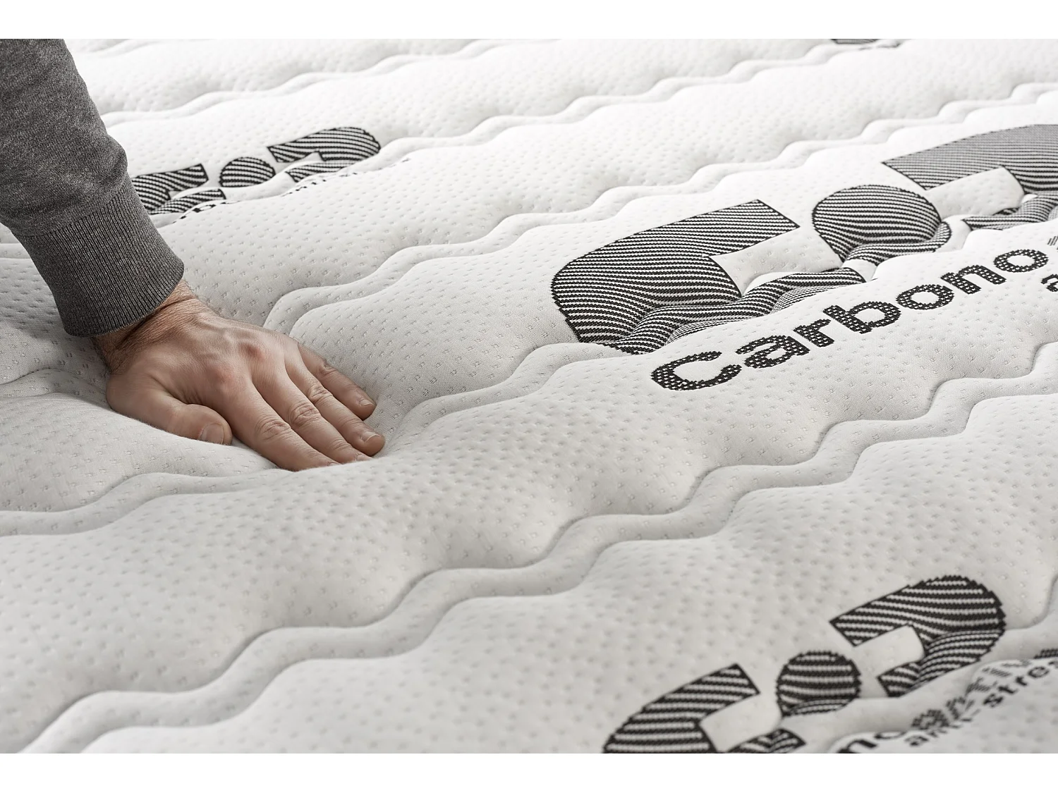 Naturalex - Matelas Visco-carbone 140x190 cm - Mousse HR - Soutien Blue Latex - Mémoire de forme, 7 zones de confort, Antistress, face été, hiver - Antibactérien