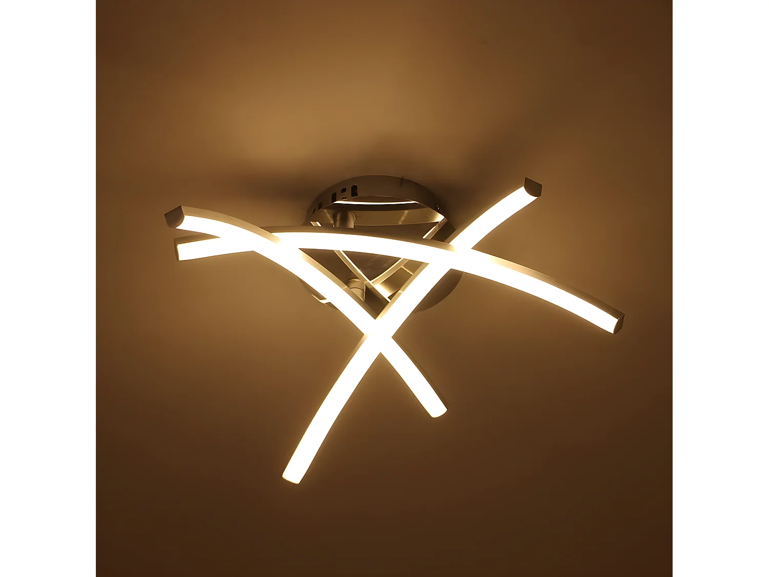 Luz de techo LED moderna 3 bandas, 43*12.5cm, 20W, luz blanca cálida, en metal