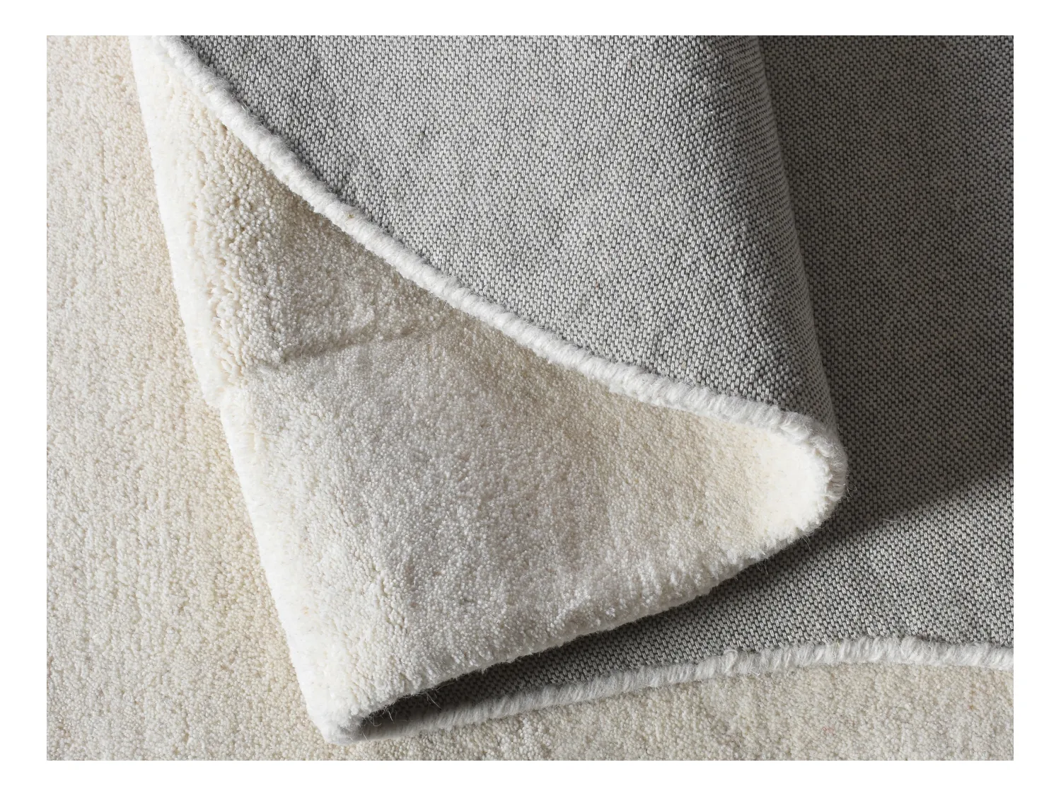 Alfombra 100% lana hecha a mano - 200 x 300 cm - 2200g/m2 - Crema - WILLOW