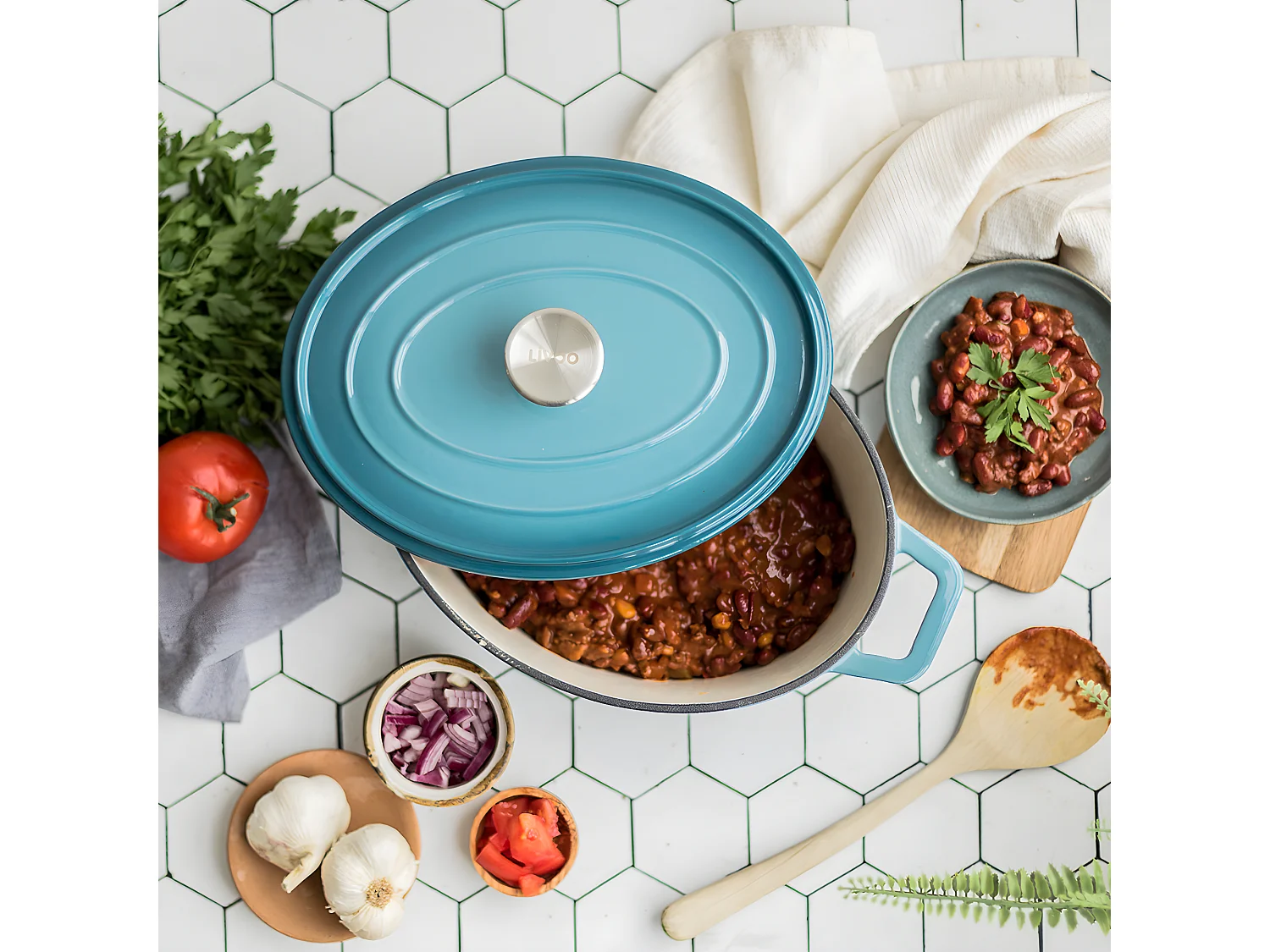 Livoo Cocotte ovale en fonte émaillée 4.5l bleu - mep129b