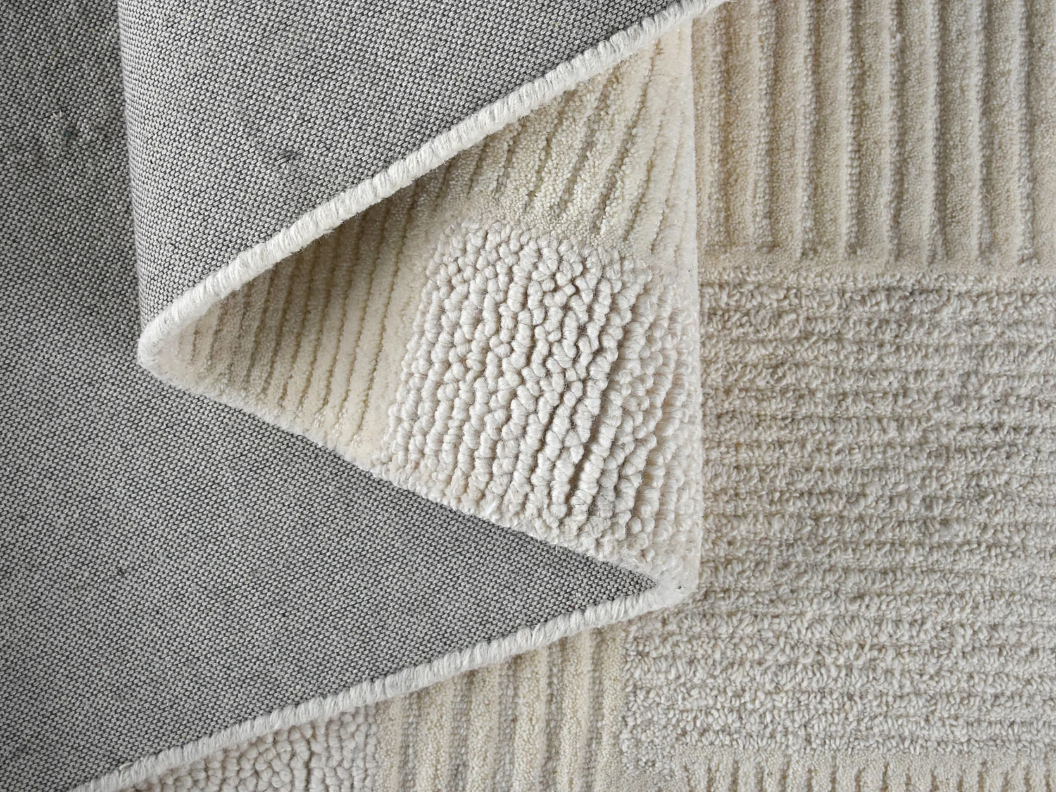 Tapis en relief 100% laine fait à la main - 200 x 290 cm - 1800g/m2 - Ivoire - AURORA