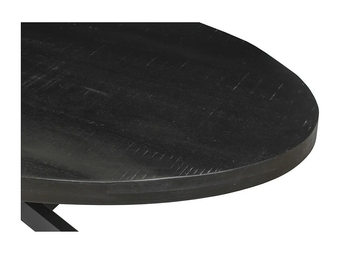 Mesa de jantar oval BOURGIA em madeira maciça de Mangolia preta, ideal para uma sala de jantar aconchegante.