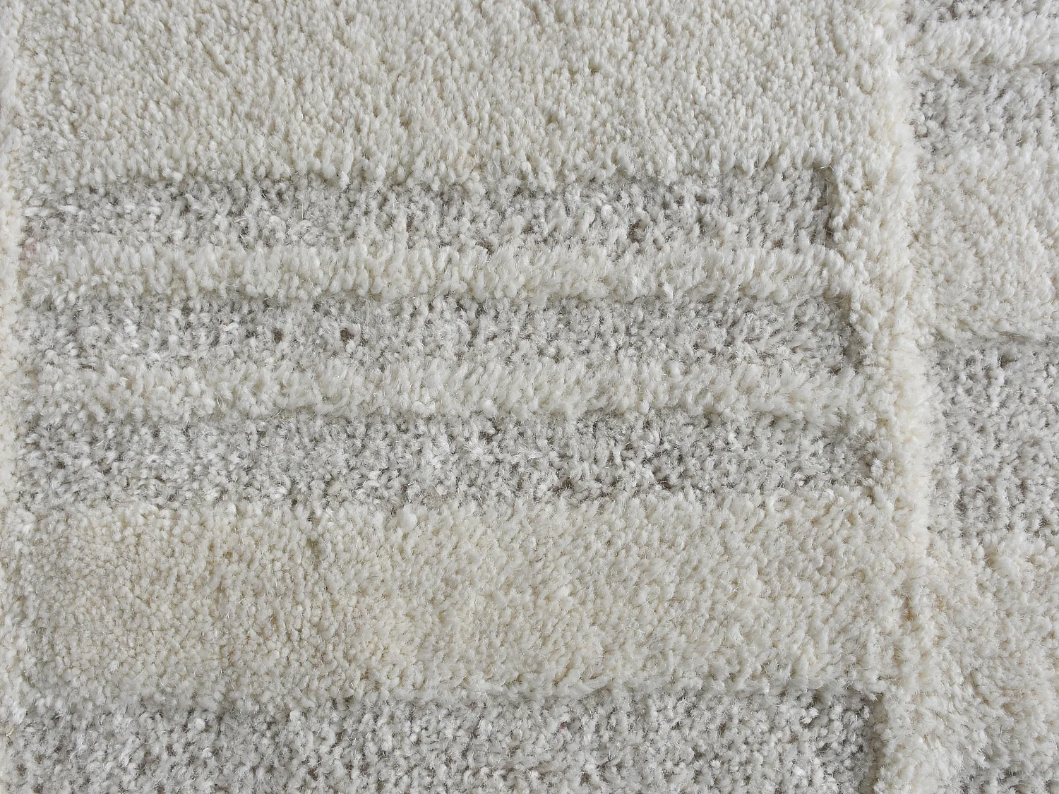 Teppich - Relief-Optik - 100 % neuseeländische Wolle - handgefertigt - 200 x 290 cm - 2000 g/m2 - Elfenbeinfarben - DALILA