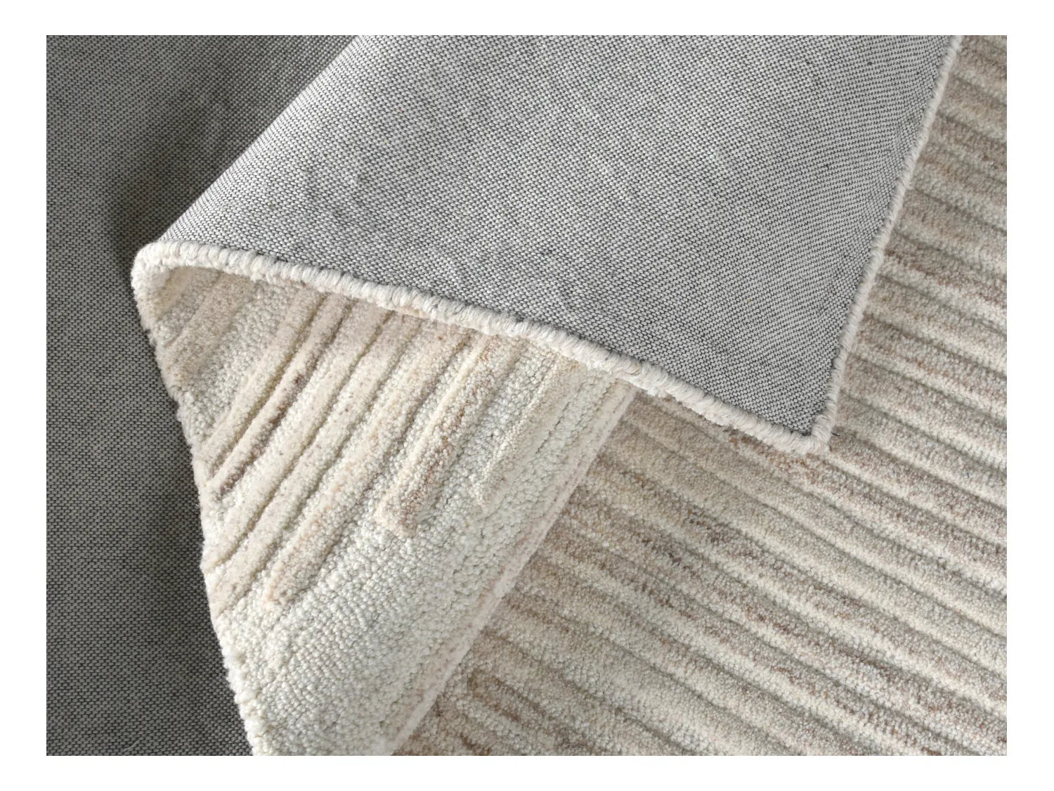 Alfombra de relieve 100% lana hecha a mano - 200 x 290 cm - 2200g/m2 - Marfil - SERAPHINA