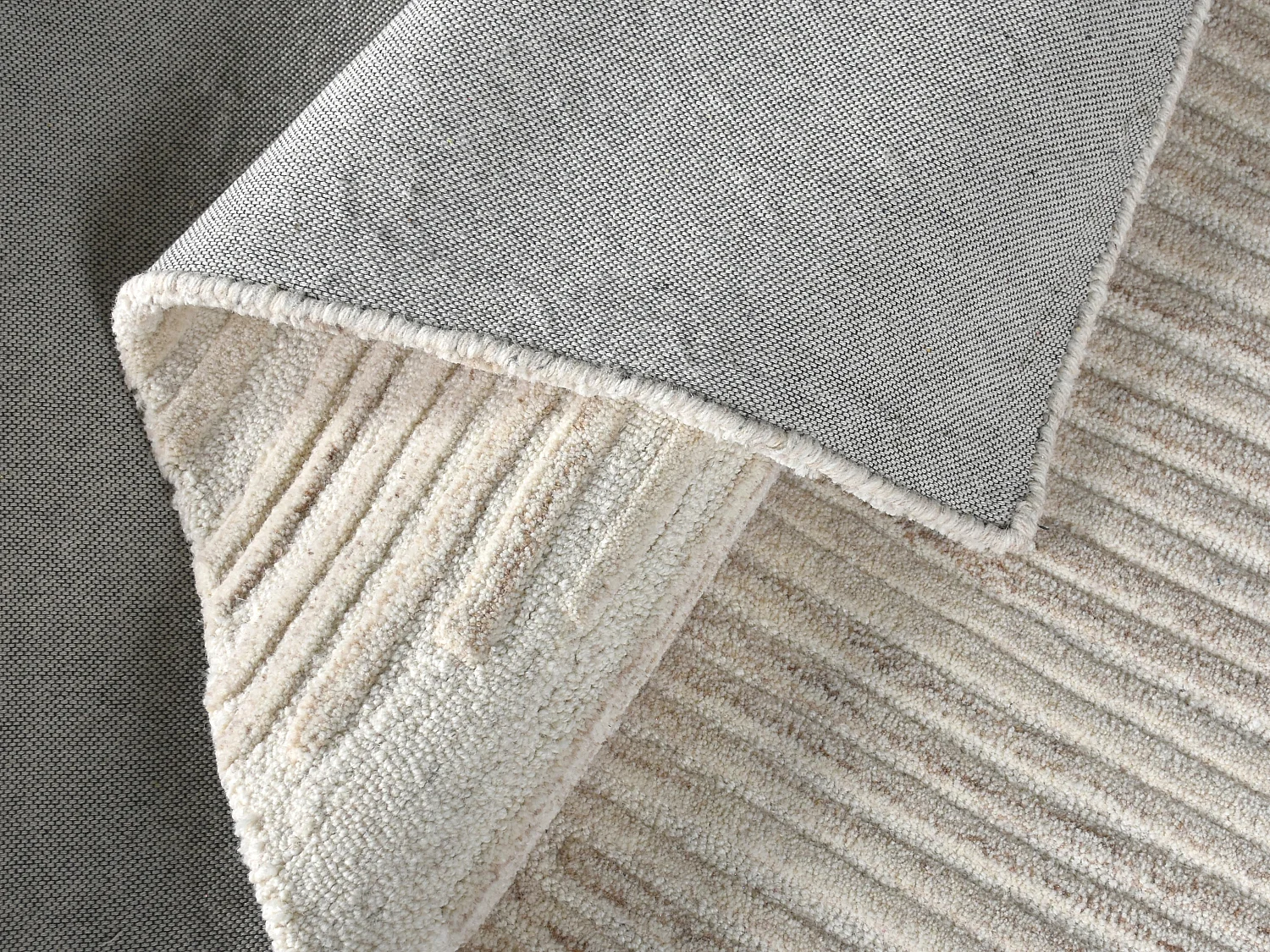 Tapis en relief 100% laine fait à la main - 200 x 290 cm - 2200g/m2 - Ivoire - SERAPHINA