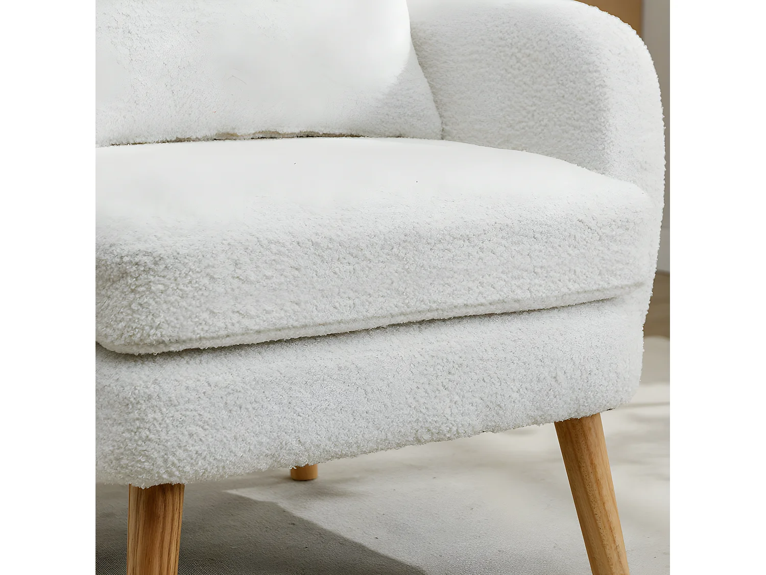 Fauteuil tissu en Teddy - pieds dorés en métal - Blanc - Sweiko