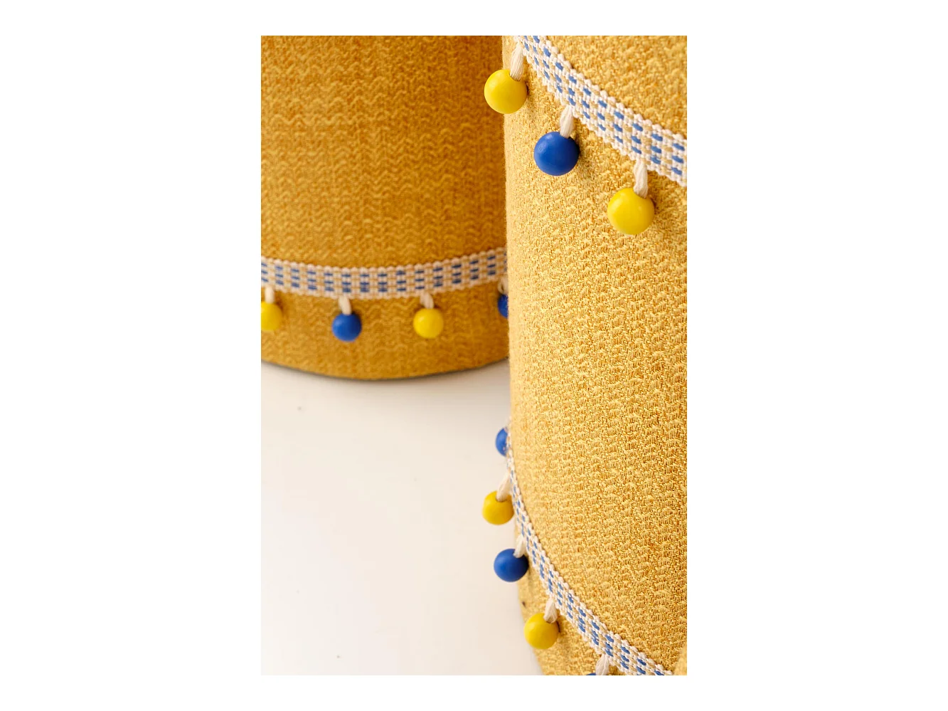 Lote de dos pufs nido en tejido DINARD amarillo