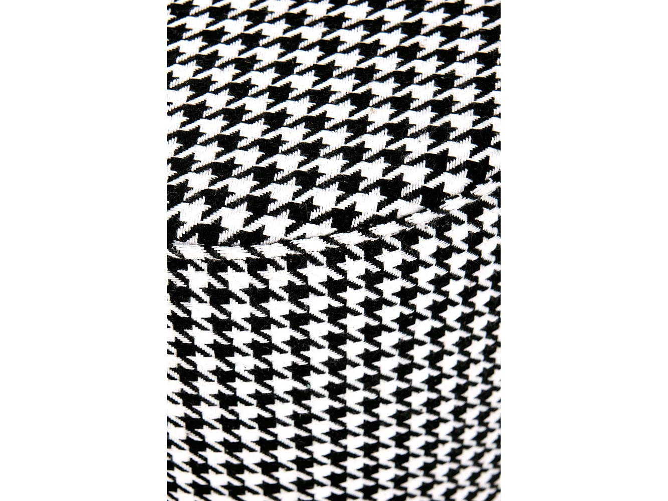 Pouf in tessuto pied-de-poule con base in metallo dorato INITIALS