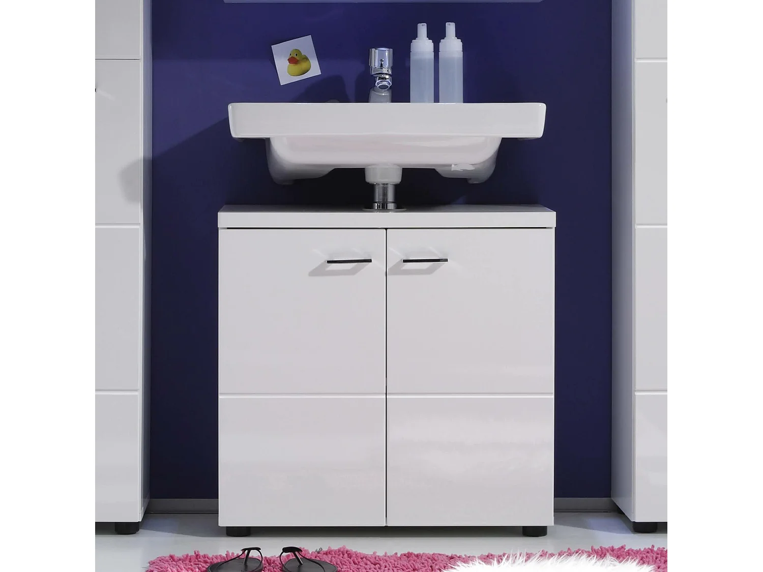 Meuble de salle de bain. Meuble sous vasque en mélaminé de couleur blanc .L-H-P : 65 - 63 - 35 cm