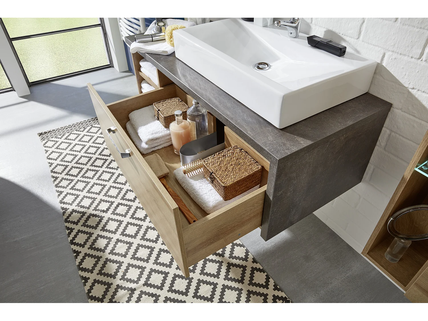 Meuble salle de bain mélaminé. Meuble sous vasque. L - H - P : 123 - 39 - 53 cm