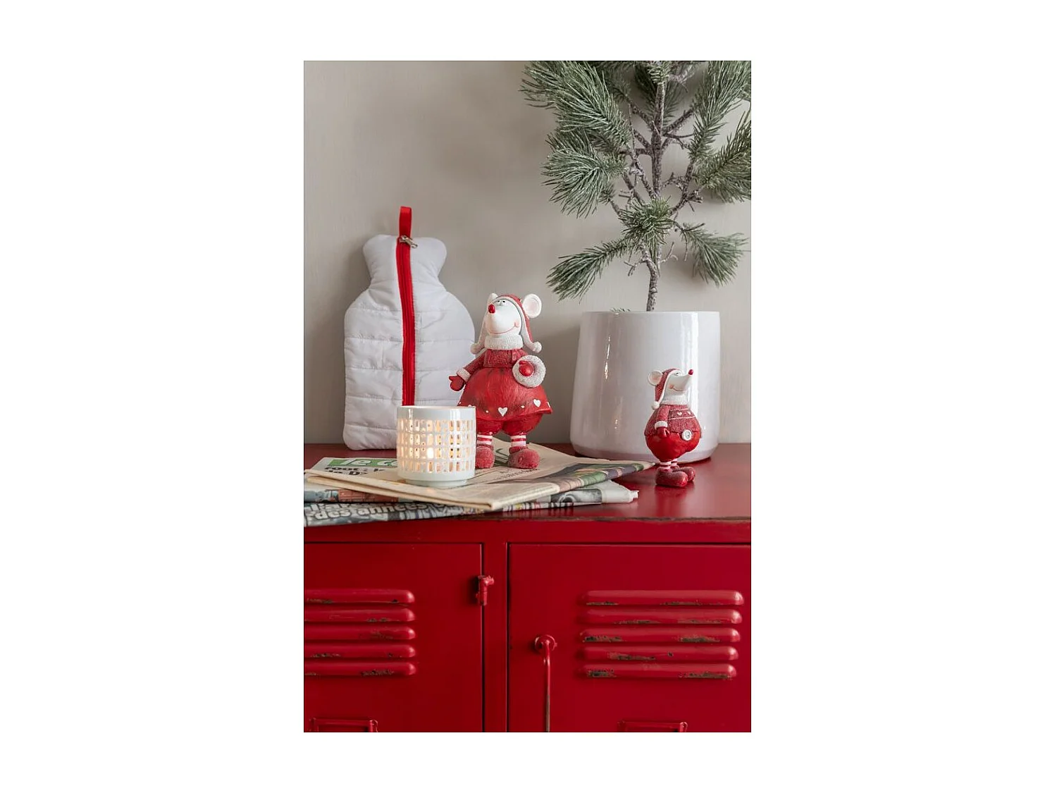 Industriële kast met 9 rode metalen laden Viho L 86 cm