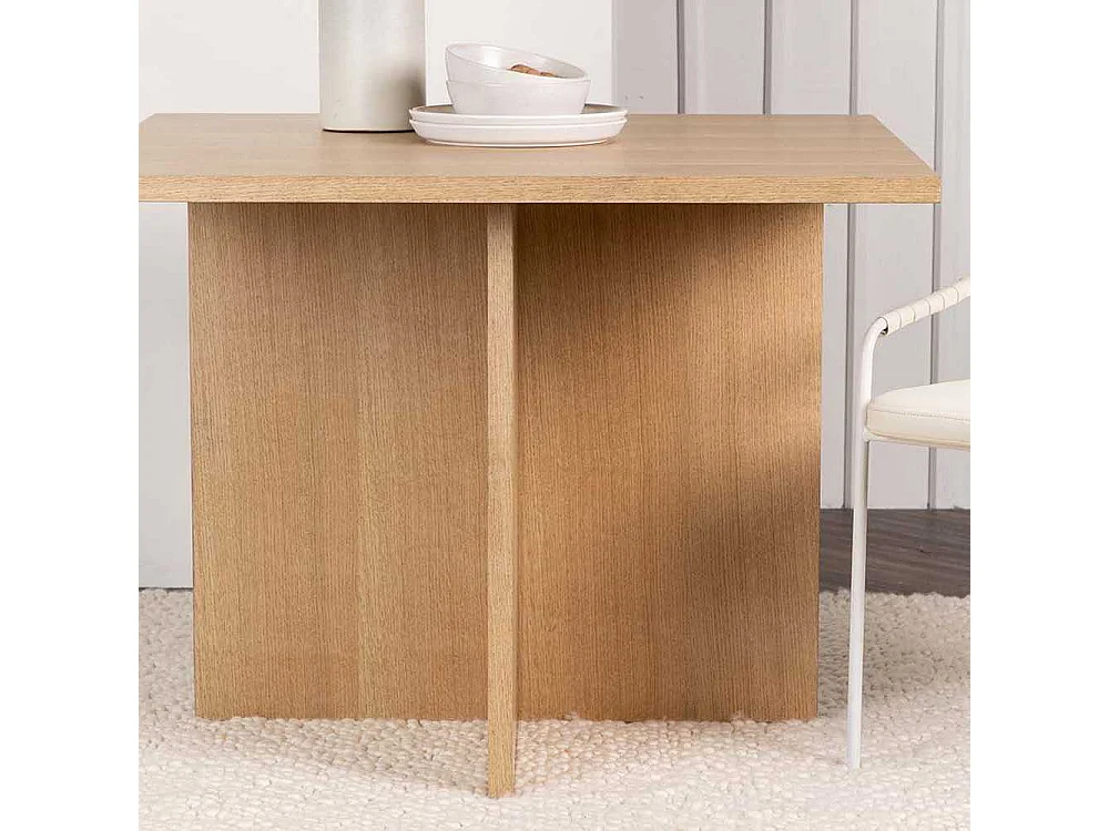 Leo eetkamertafel 100x100cm naturel.