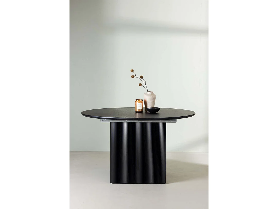 Matilda eetkamertafel Ø130cm, uittrekbaar met extra plaat zwart.
