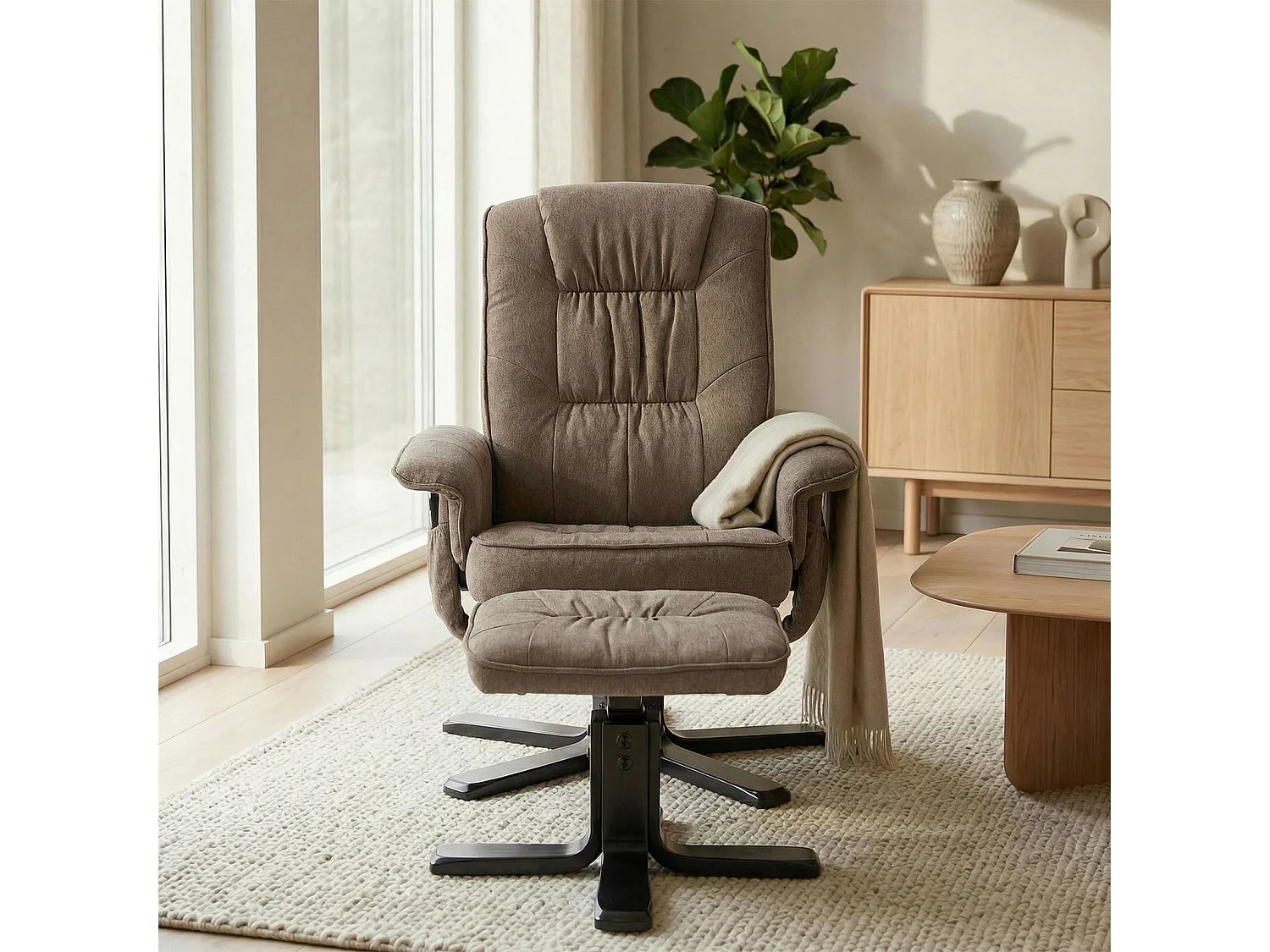 Fauteuil de relaxation CHARLY repose-pieds siège pivotant dossier inclinable assise rembourrée relax, en tissu brun et pieds noirs