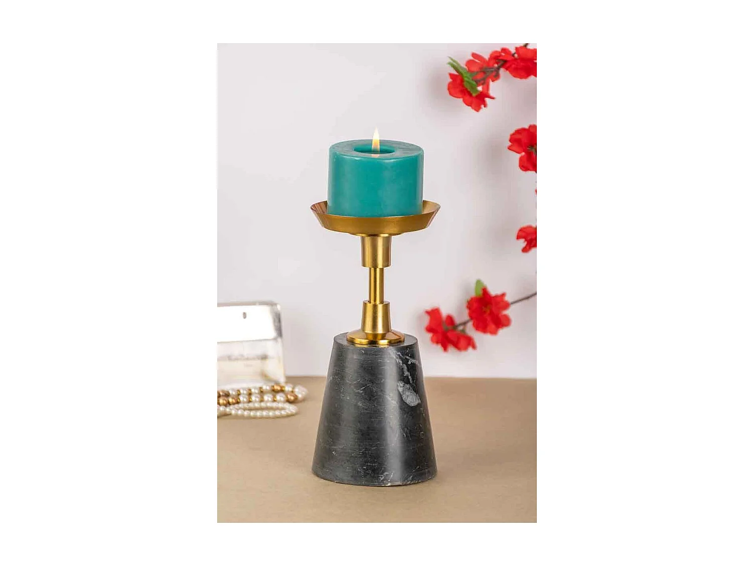 Bougeoir Design en Marbre "Fayya" 22cm Noir & Or