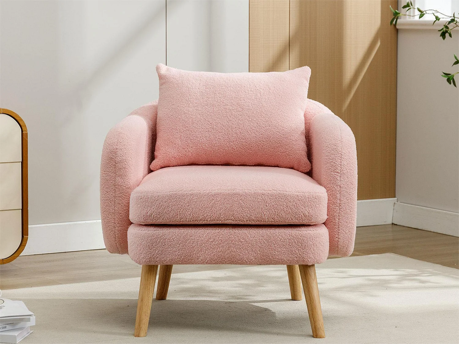 Fauteuil en tissu teddy avec coussin - pieds en bois massif - rose