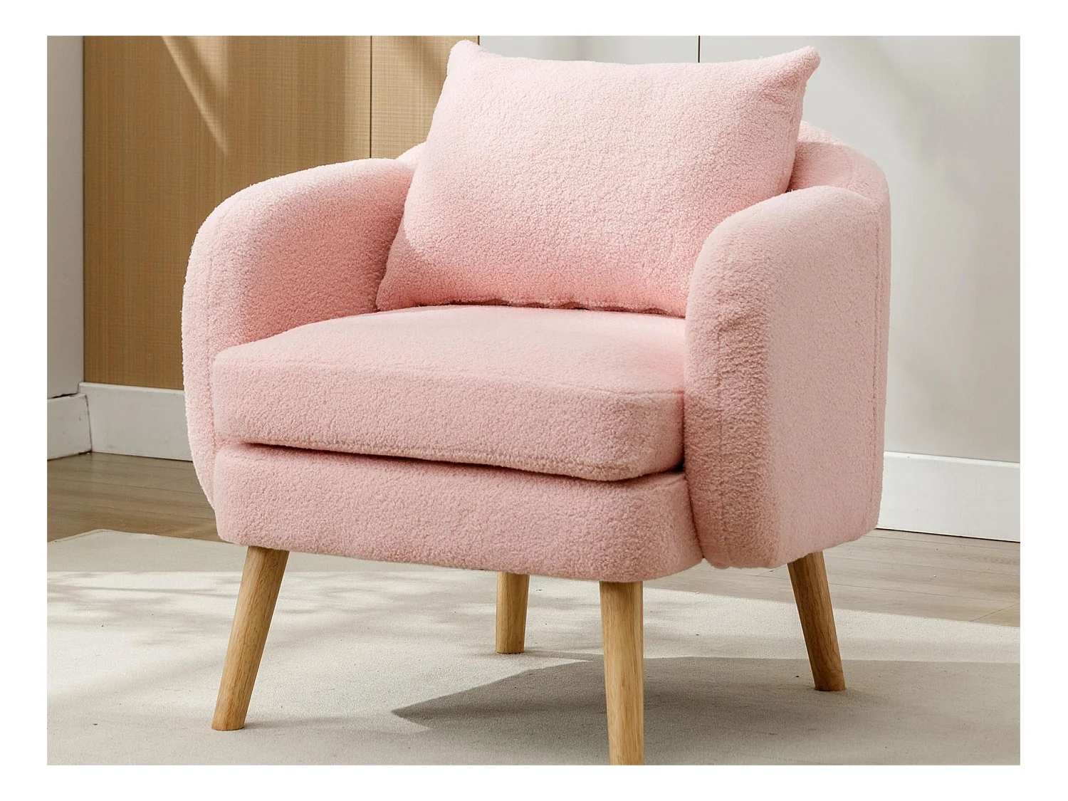 Fauteuil en tissu teddy avec coussin - pieds en bois massif - rose