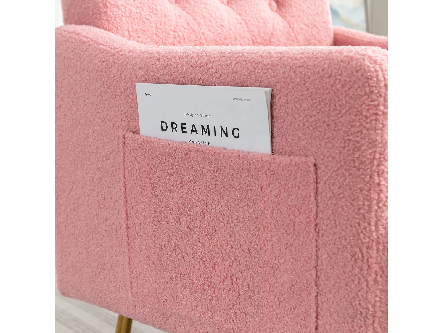 Fauteuil avec poche - pieds en métal doré - tissu teddy rose