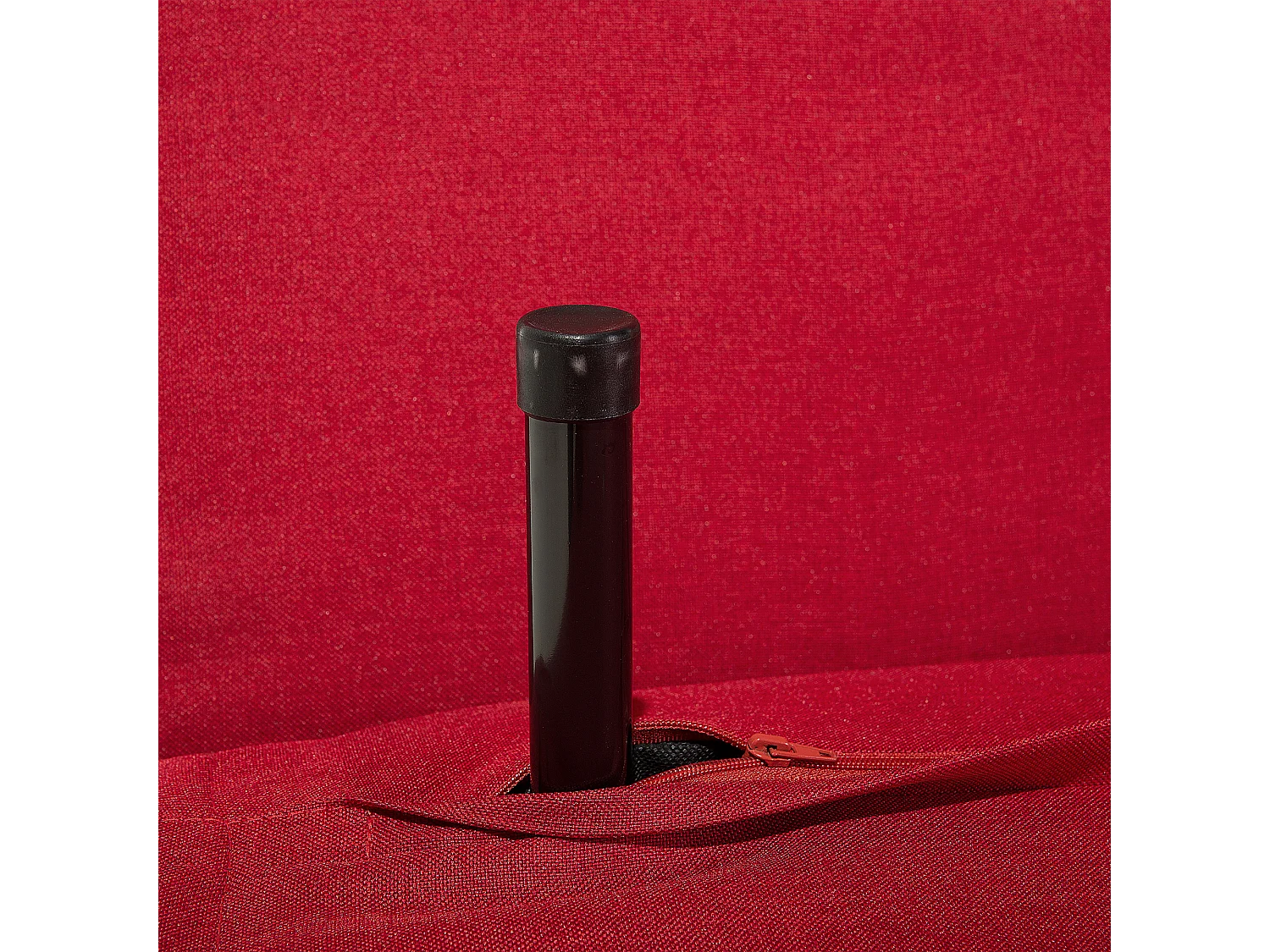 1-Sitzer Schlafsofa Stoff rot mit hohen Edelstahlbeinen Kissen modern Farris