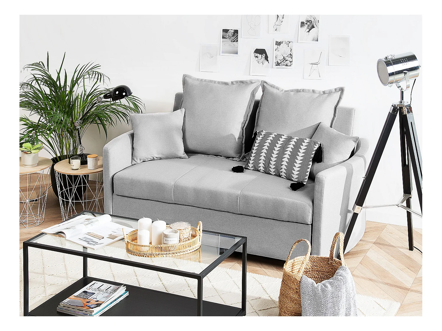 2-Sitzer Sofa mit Schlaffunktion Stoff hellgrau mehrere Kissen Schlafsofa Hovin