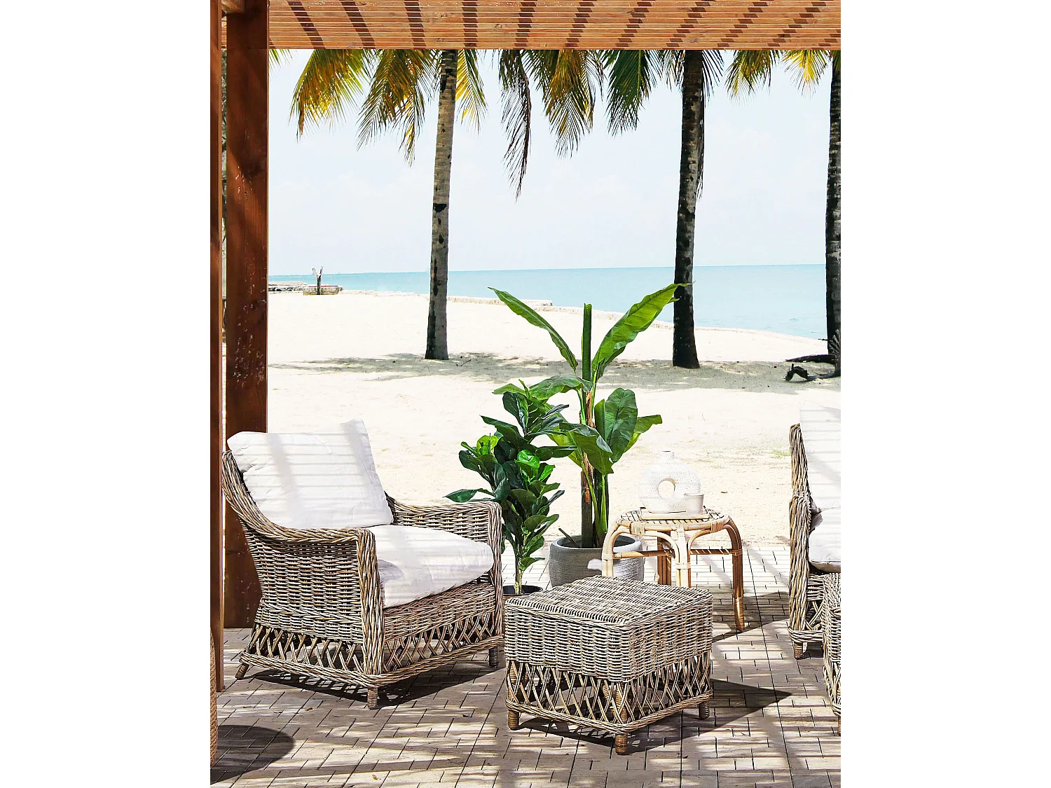 Lot de 2 fauteuils de jardin avec coussins RIBOLLA Rotin Naturel