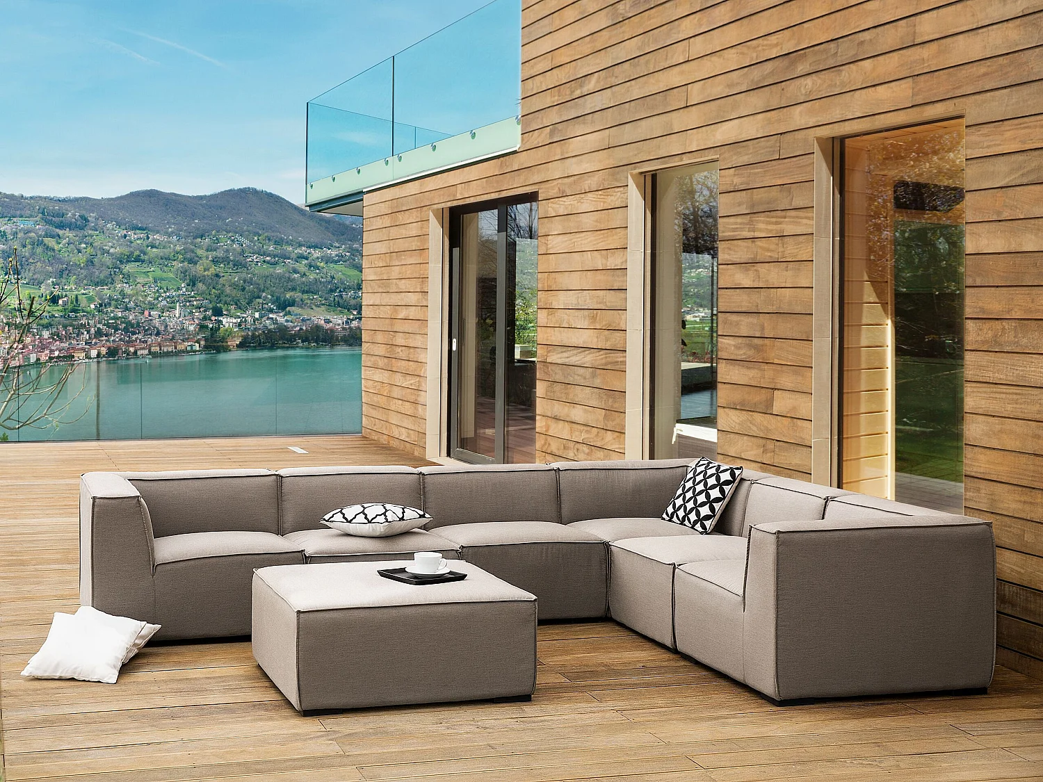 Luxuriöses 7-teiliges Outdoor Lounge Set beige Polsterbezug linksseitig Arezzo