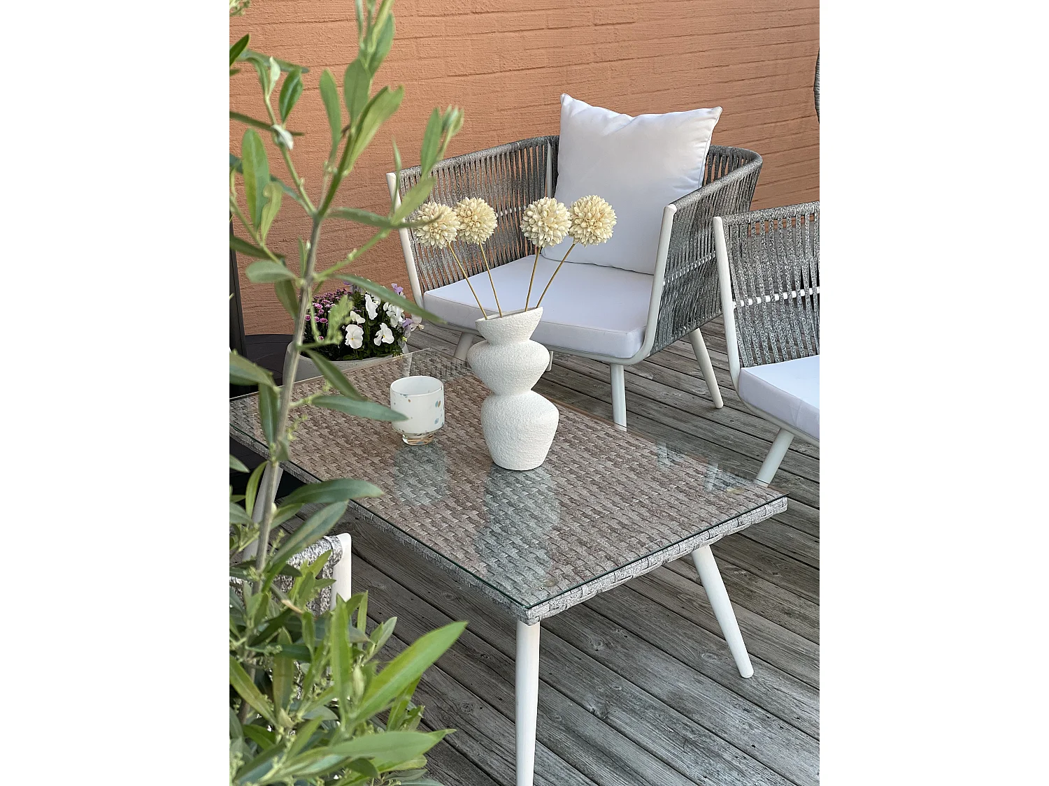 Ensemble de salon de jardin avec table 4 places RAGUSA Blanc cassé