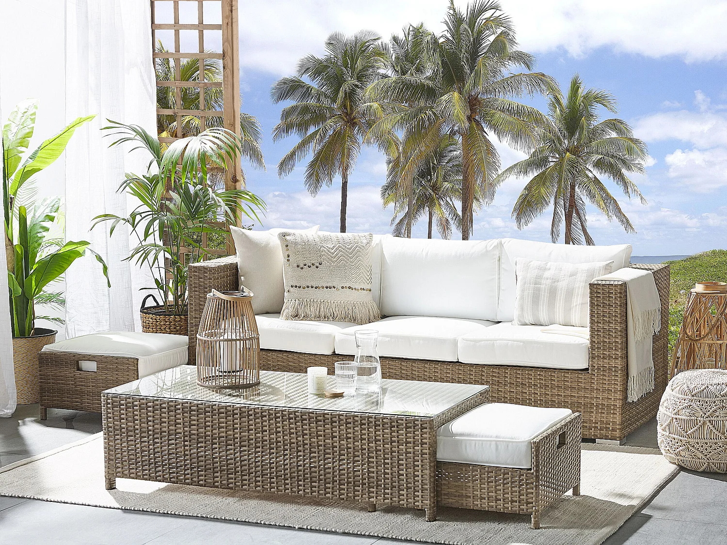 Ensemble de salon de jardin avec table et ottoman 5 places BELLUNO Blanc