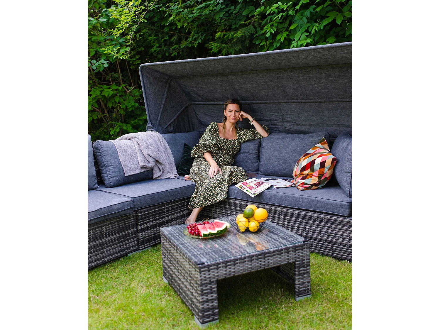 Ensemble de salon de jardin avec table 6 places CORTE Marron foncé