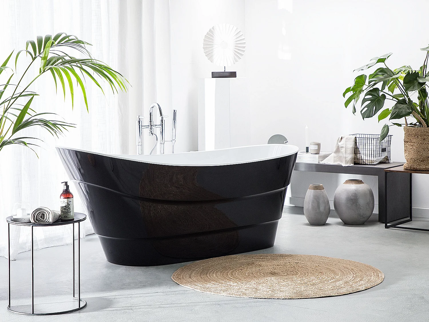 Vasca da bagno freestanding BUENAVISTA 170 x 73 cm Nero