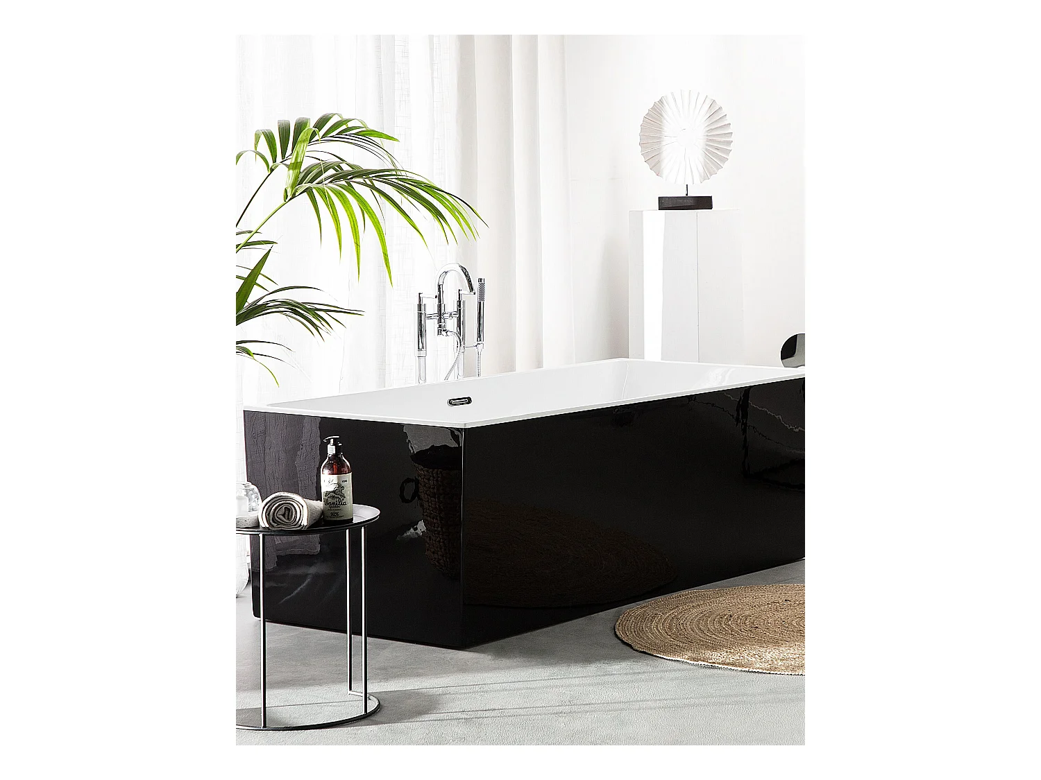 Acryl Badewanne rechteckig freistehend schwarz mit Überlauf 170 x 81 cm Rios