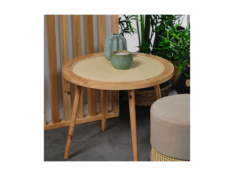 Table d'appoint en bois de couleur naturelle. 60x45cm